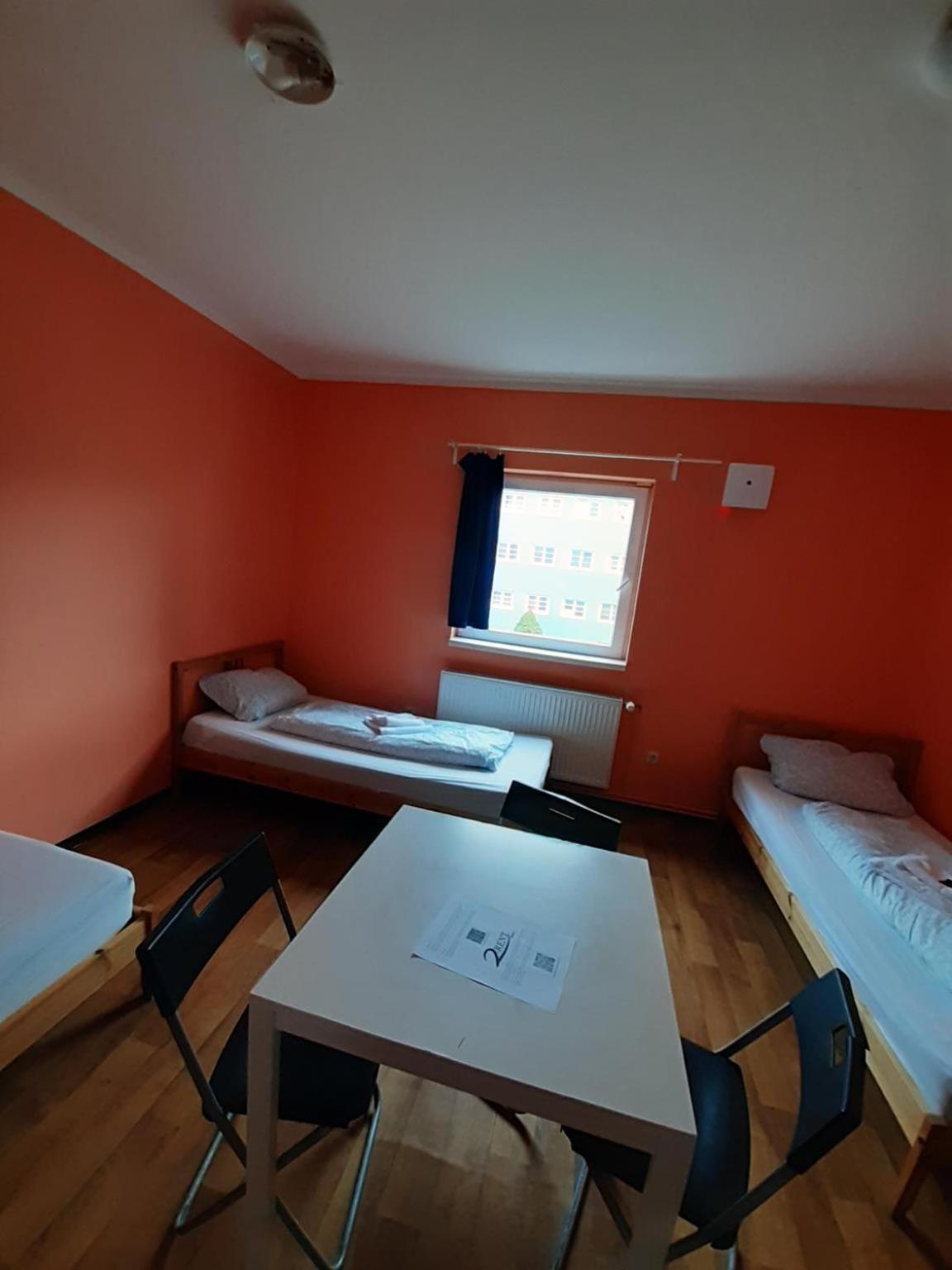 Budget Allach & Tub 19a * München